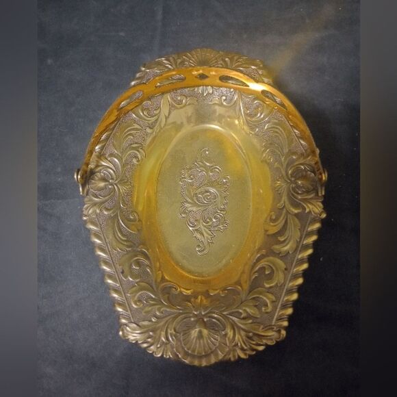 Vintage Bronze Silverplated Tarnish Resistant Filagree Basket EUC - Picture 4 of 9